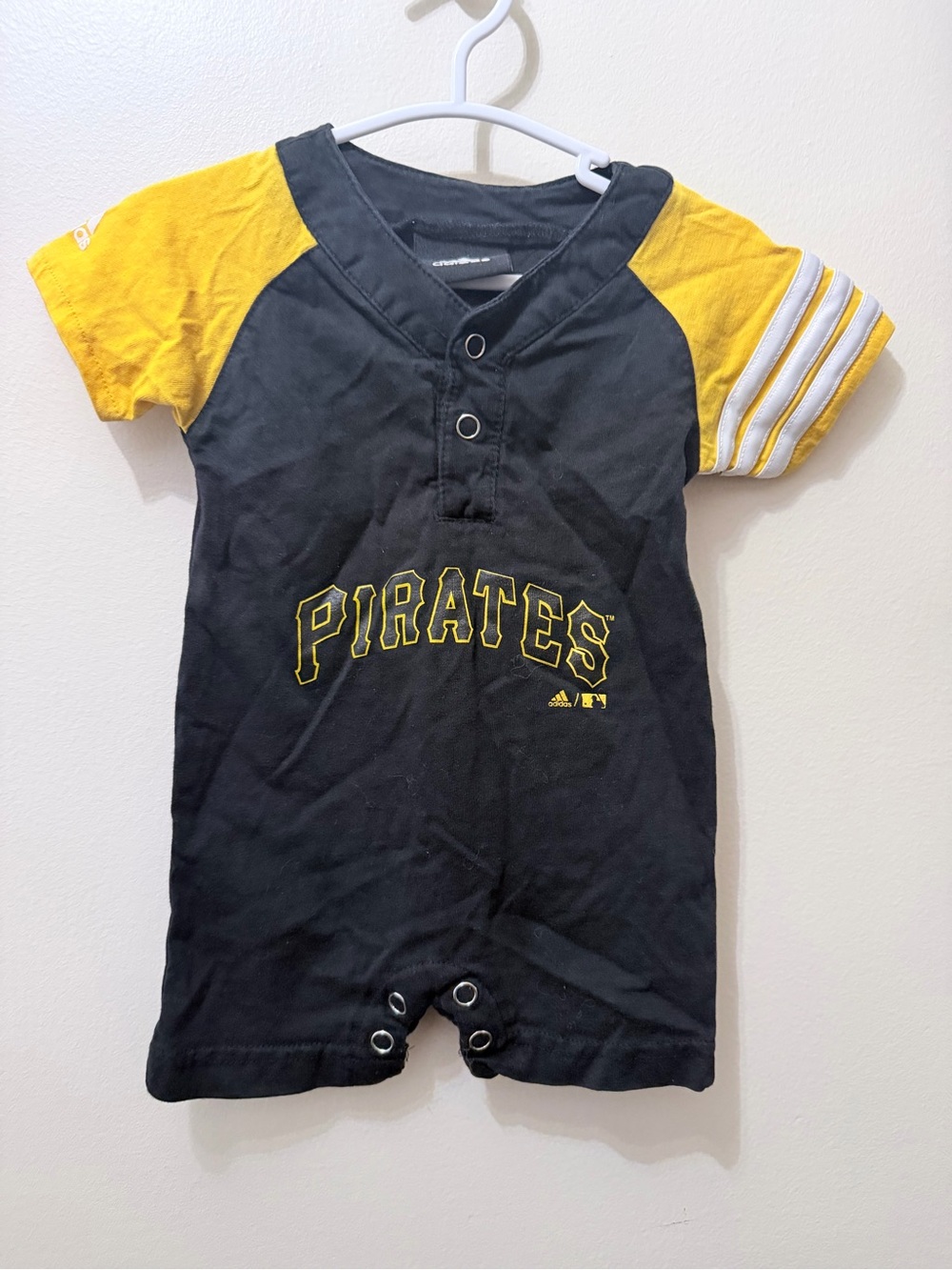 MLB Pittsburgh Pirates Baseball Romper Outfit Adidas Baby 0-3 months